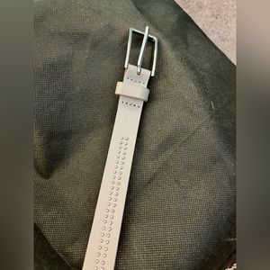Banana Republic gray leather belt with silver accents. Size small.